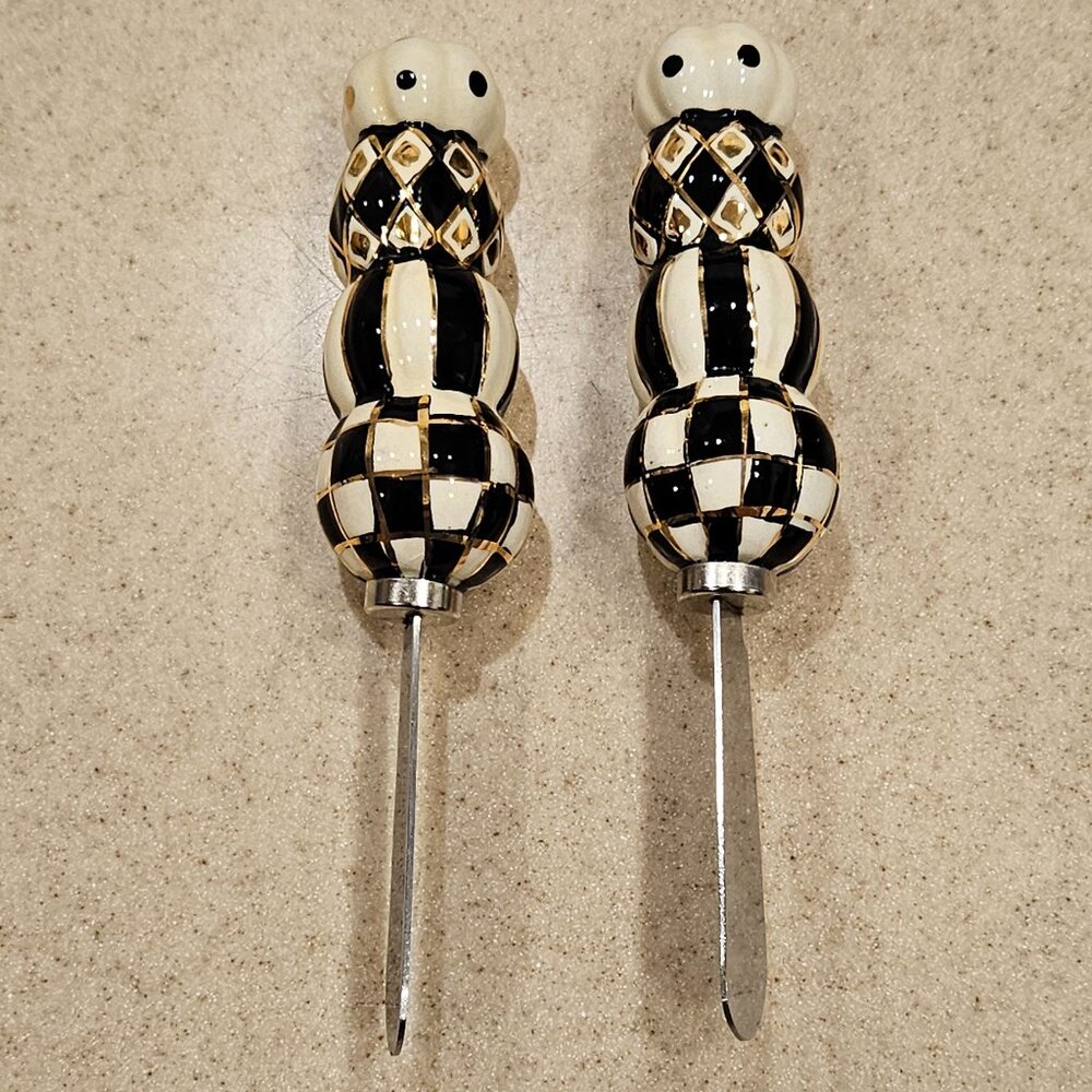 RARE 2 MACKENZIE CHILDS STACKING PUMPKINS FALL CERAMIC SPREADERS CANAPE KNIVES